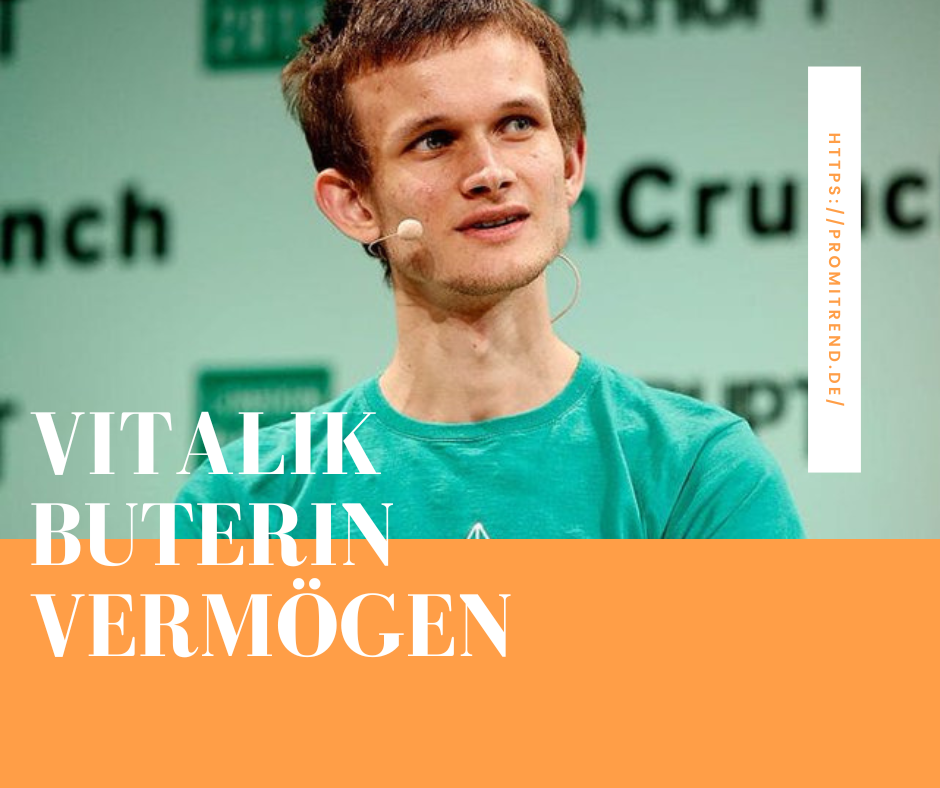 Ein Mann in einem grünen T-Shirt steht vor einer grünen Wand mit dem Text "TechCrunch". Der Text auf dem Bild lautet "Vitalik Buterin Vermögen" und ein Link "https://promitrend.de/".