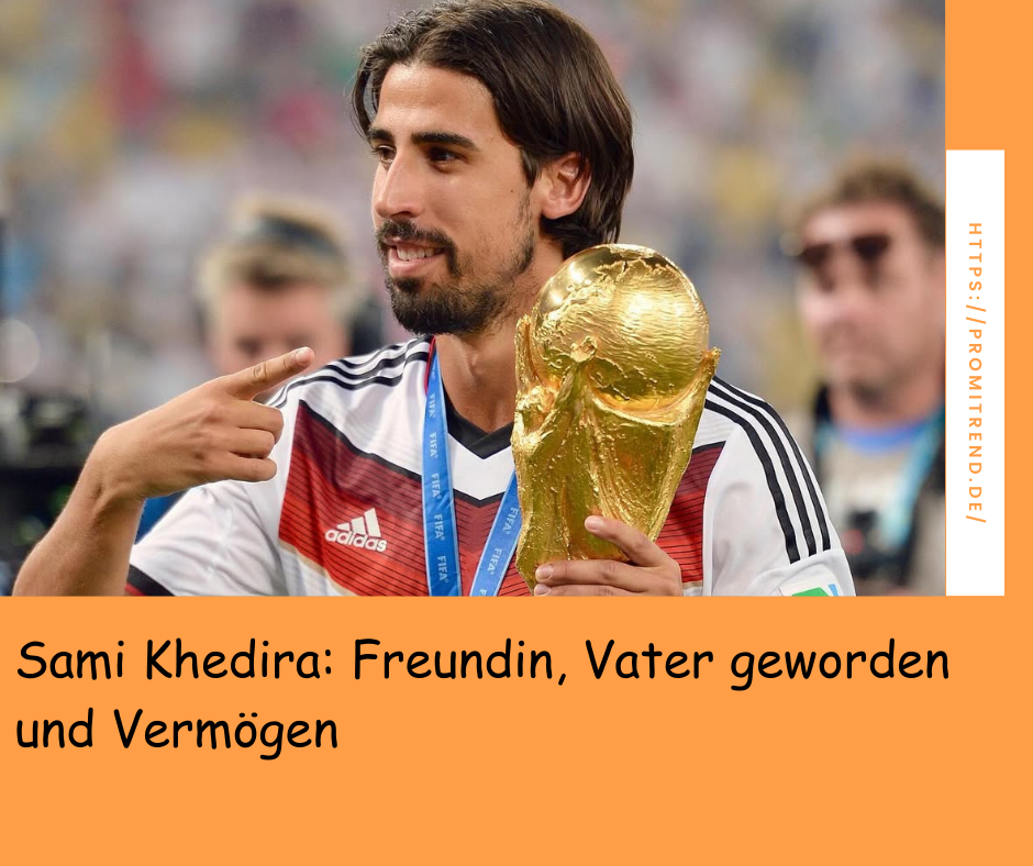 Ein Fußballspieler in einem weißen Trikot mit roten und schwarzen Streifen hält den FIFA-Weltmeisterschaftspokal und trägt eine Goldmedaille um den Hals. Im Vordergrund ist eine Suchleiste mit dem Text "Sami Khedira: Freundin, Vater geworden und Vermögen" und der Website "gmsrweb.org" zu sehen.